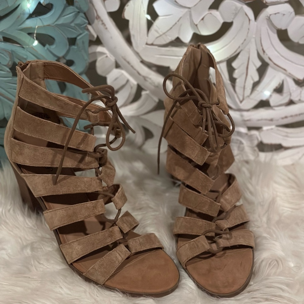 Crown Vintage Suede Tie Up Heel